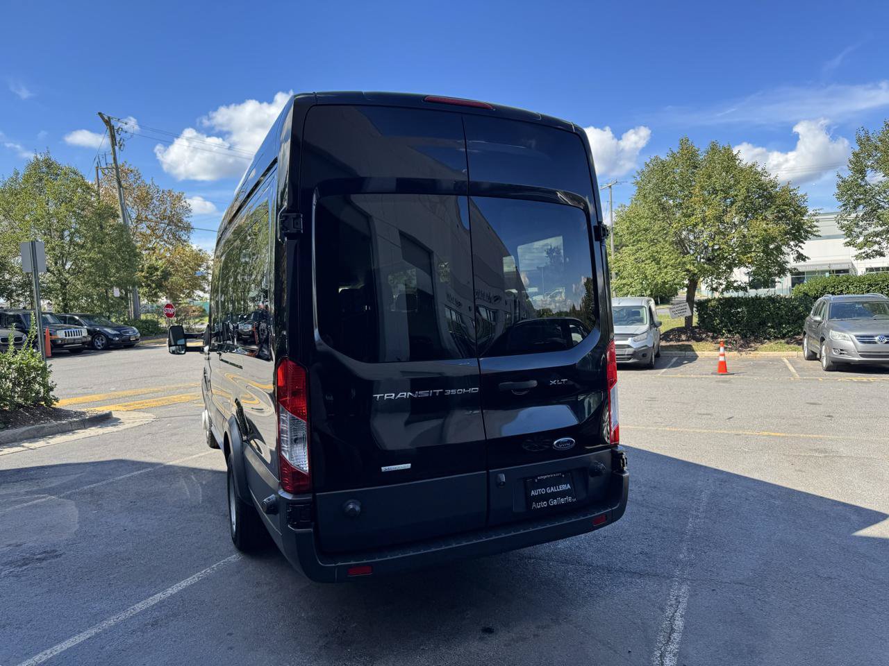 Used 2016 Ford Transit 350 XLT RWD image 7