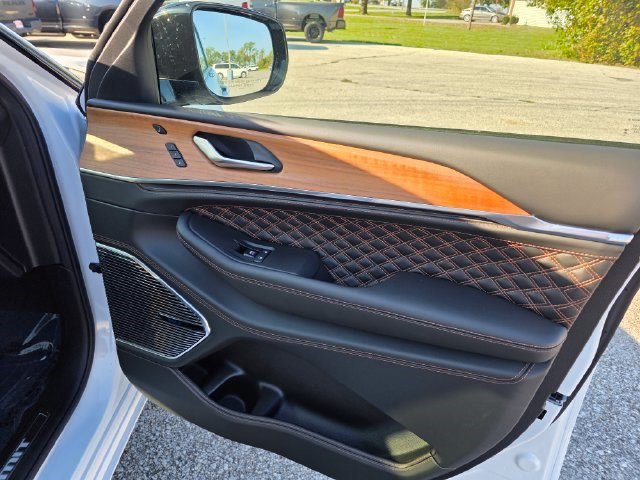 New 2027 Jeep Grand Cherokee Summit AWD/4WD image 17