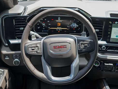 New 2026 GMC Sierra 1500 SLT image 25