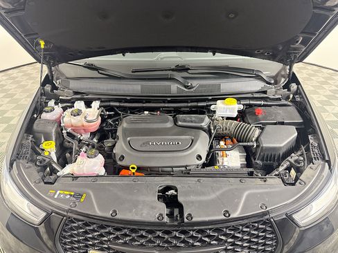 Used 2022 Chrysler Pacifica Touring-L w/ S Appearance Package image 37