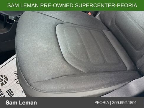 Used 2017 Jeep Renegade Altitude AWD/4WD image 18