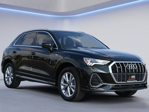 Certified 2025 Audi Q3 2.0T Premium Plus w/ Premium Plus Package image 1