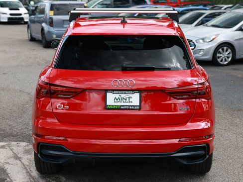 Used 2020 Audi Q3 2.0T Premium Plus w/ Premium Plus Package AWD/4WD image 13