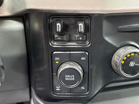 Used 2024 Ford F250 XLT w/ FX4 Off-Road Package AWD/4WD image 26