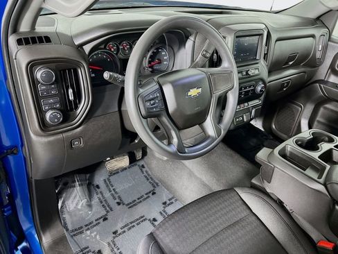 Used 2023 Chevrolet Silverado 1500 Custom image 9
