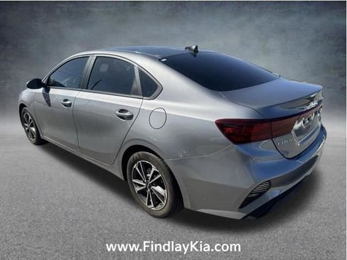 Certified 2023 Kia Forte LXS w/ LXS Technology Package FWD image 5