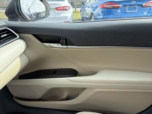 Used 2023 Toyota Camry LE image 25