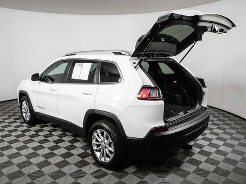 Used 2019 Jeep Cherokee Latitude w/ Popular Appearance Group FWD image 31