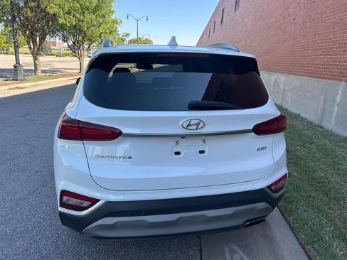 Used 2020 Hyundai Santa Fe SEL FWD image 3