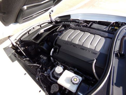 Used 2018 Chevrolet Corvette Grand Sport image 12