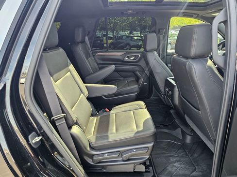 Used 2021 Chevrolet Tahoe High Country w/ Premium Package AWD/4WD image 28