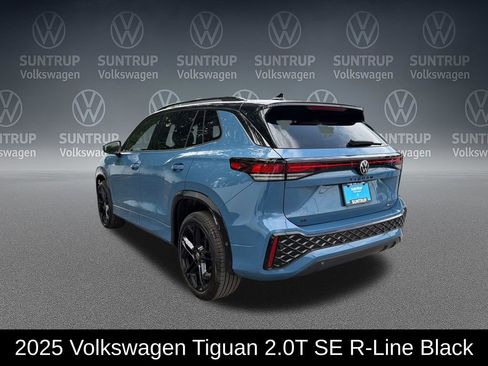 Used 2025 Volkswagen Tiguan SE R-Line AWD/4WD image 3