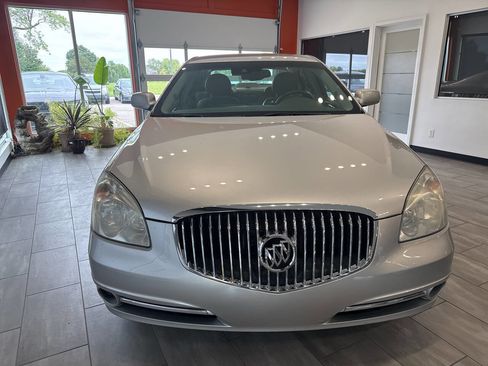 Used 2010 Buick Lucerne CXL image 4