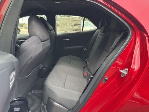 Used 2025 Toyota Corolla SE w/ SE Package image 12