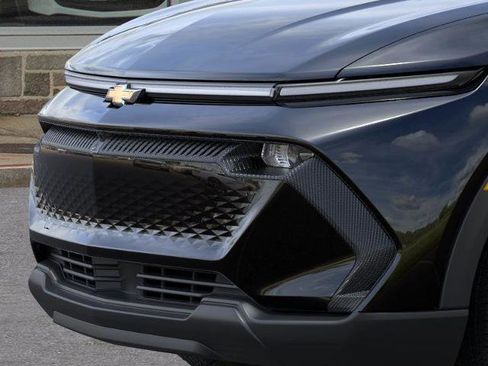 New 2026 Chevrolet Equinox EV LT image 13