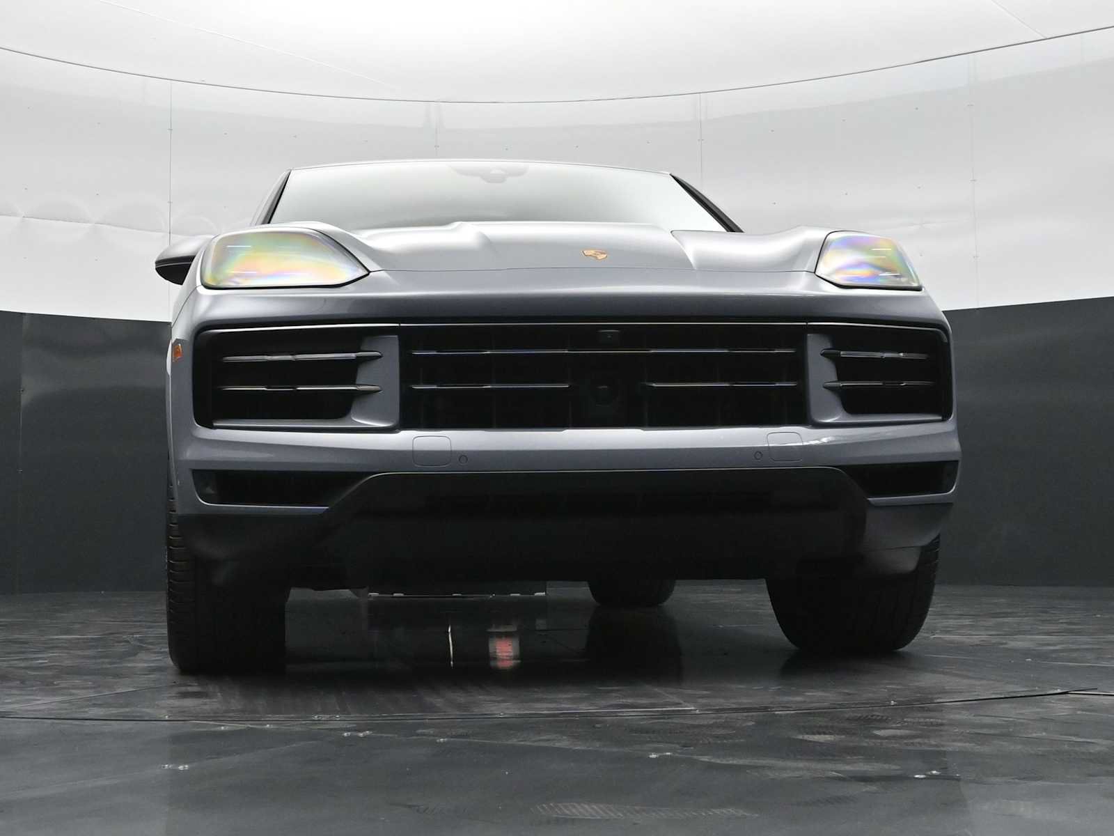 Certified 2024 Porsche Cayenne Coupe AWD/4WD image 45