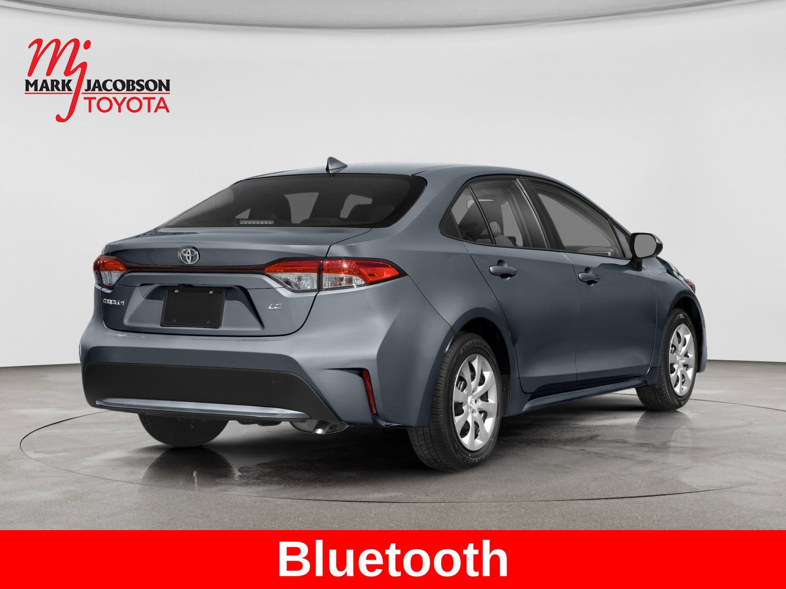 Used 2020 Toyota Corolla LE FWD image 2