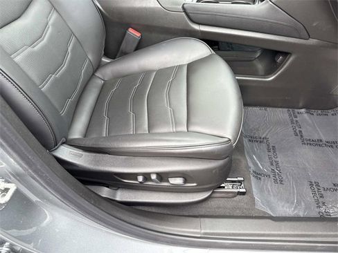 Used 2024 Cadillac XT6 Sport w/ Platinum Package image 15