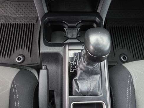 Used 2020 Toyota Tacoma TRD Off-Road image 20