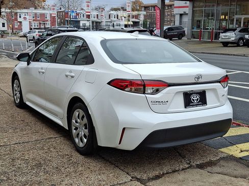 Used 2026 Toyota Corolla LE image 4