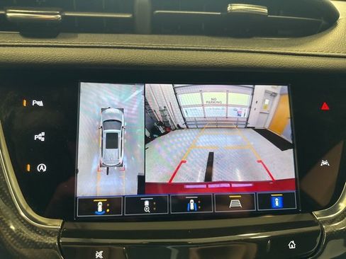 Used 2024 Cadillac XT6 Sport image 4