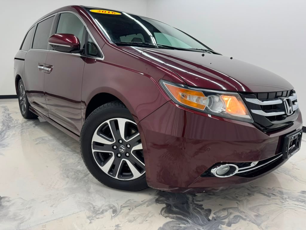Used 2016 Honda Odyssey Touring image 2