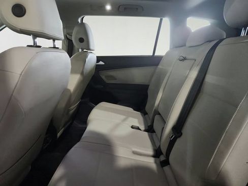 Used 2019 Volkswagen Tiguan SE FWD image 20