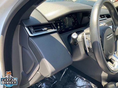 Used 2018 Land Rover Range Rover Velar R-Dynamic SE AWD/4WD image 19