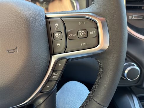 New 2026 RAM 1500 Big Horn AWD/4WD image 19