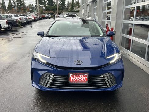 New 2026 Toyota Camry XLE image 5