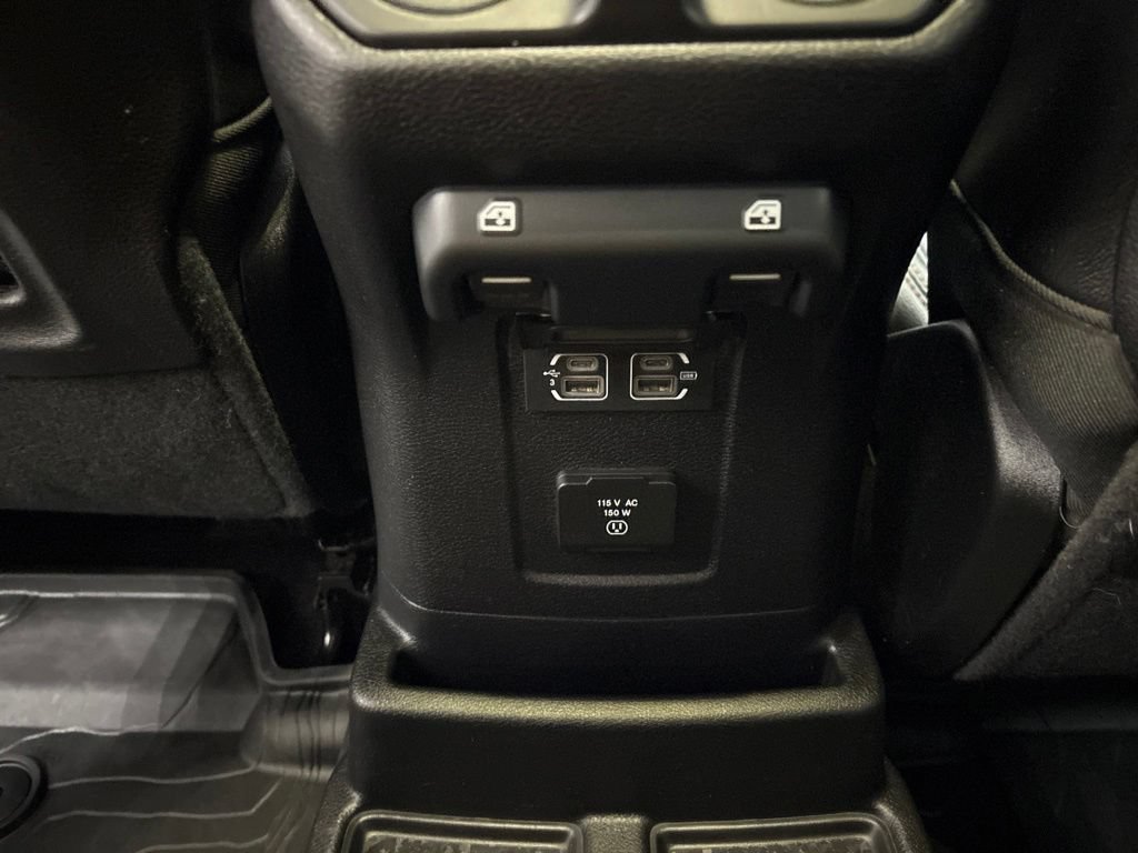 Used 2019 Jeep Wrangler Unlimited Rubicon w/ Cold Weather Group AWD/4WD image 27