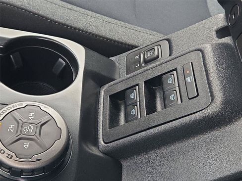Used 2025 Ford Bronco Big Bend AWD/4WD image 32