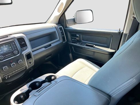 Used 2016 RAM 1500 Express AWD/4WD image 21
