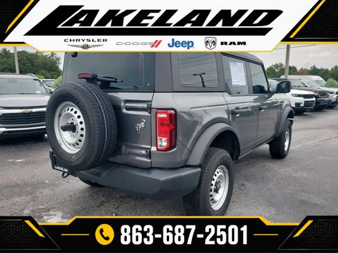 Used 2025 Ford Bronco 4-Door AWD/4WD image 4