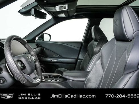 Used 2024 Lexus TX 500h AWD w/ Technology Package image 5