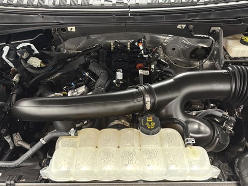 Used 2024 Ford Expedition Max Limited AWD/4WD image 29