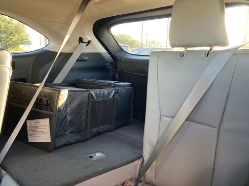 New 2026 Toyota Highlander Platinum image 4