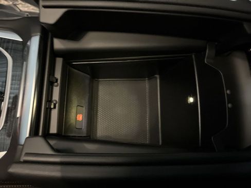 New 2026 BMW X6 xDrive40i w/ Climate Comfort Package image 21