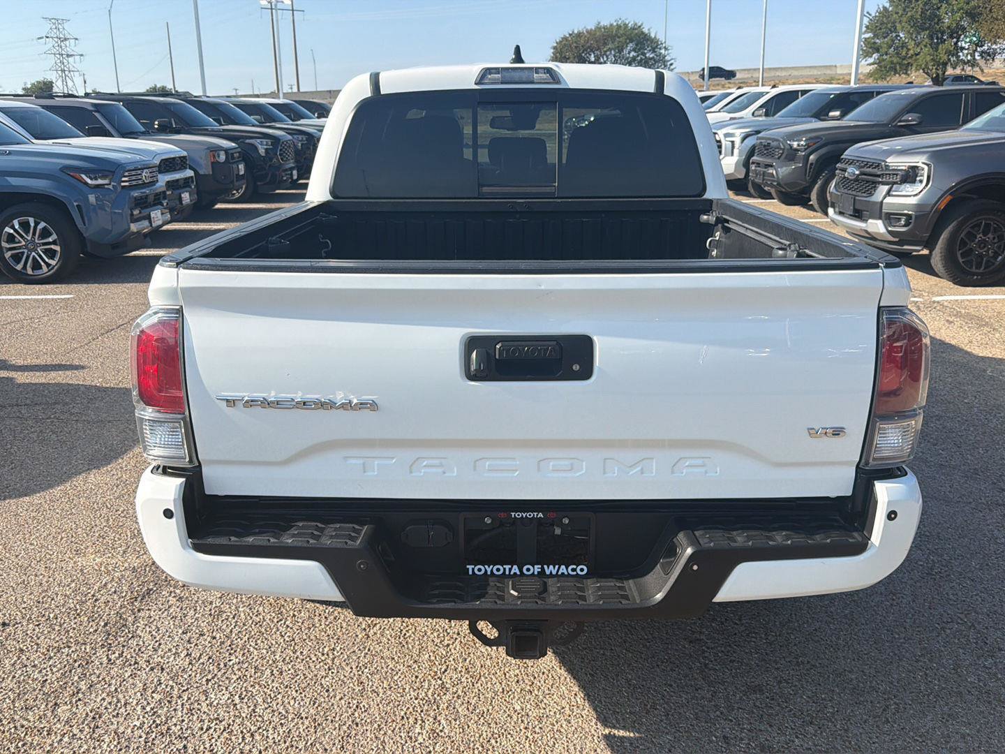 Certified 2021 Toyota Tacoma TRD Off-Road w/ Technology Package AWD/4WD image 4