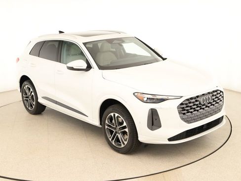 New 2026 Audi Q5 Premium image 38