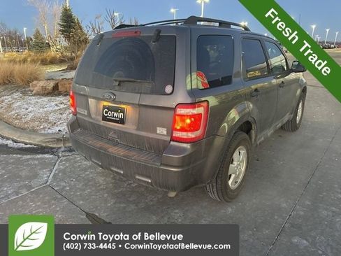 Used 2010 Ford Escape XLT image 3