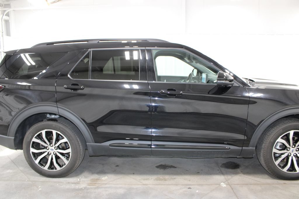 Used 2025 Ford Explorer ST-Line AWD/4WD image 11