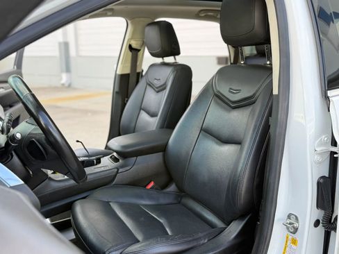 Used 2018 Cadillac XT5 Luxury w/ Driver Awareness Package image 20