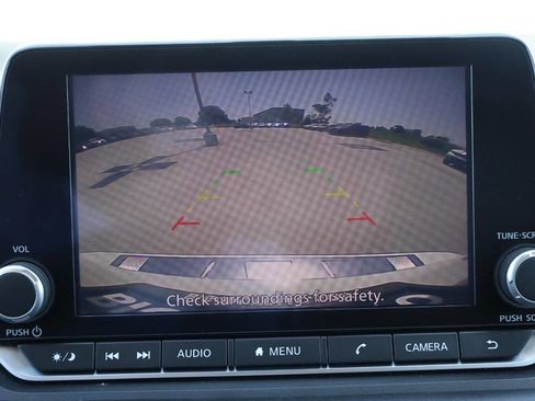 Used 2025 Nissan Rogue SV AWD/4WD image 22