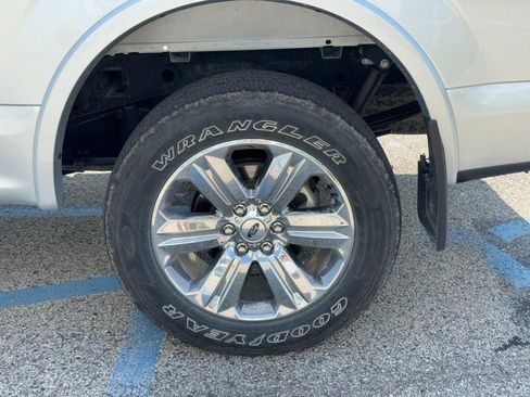 Used 2018 Ford F150 Platinum w/ Equipment Group 701A Luxury AWD/4WD image 10