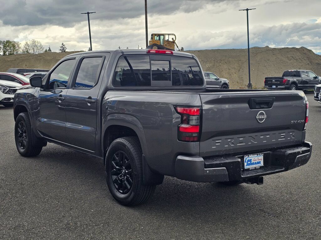 Used 2022 Nissan Frontier SV AWD/4WD image 7
