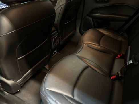 Certified 2021 Jeep Compass Limited image 11