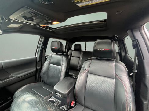 Used 2021 Toyota Tacoma TRD Pro AWD/4WD image 9