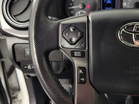 Used 2020 Toyota Tacoma TRD Pro AWD/4WD image 24