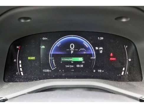 Used 2025 Toyota Camry SE w/ Convenience Package FWD image 14